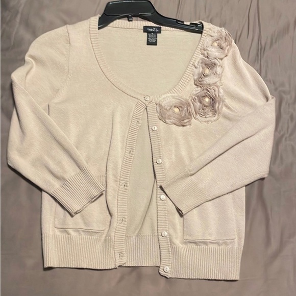 2 cardigans - Picture 3 of 3